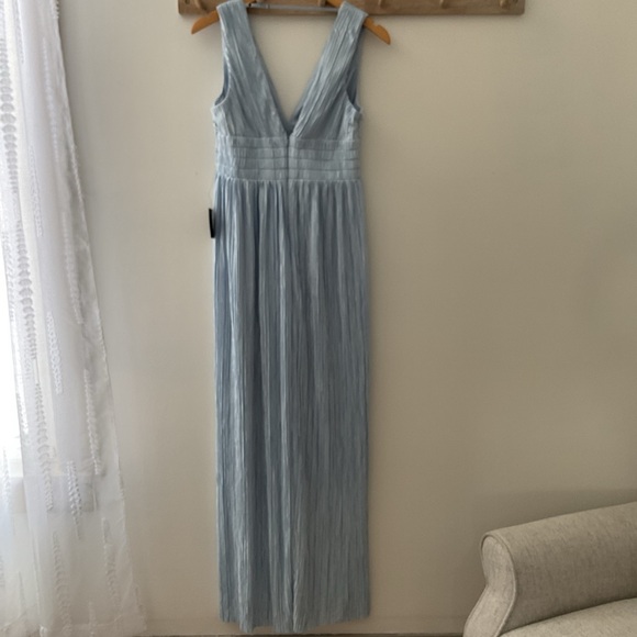 Lulus Melitta Light Blue Plisse Pleated Sash V-Neck Sleeveless Maxi Dress NWT M - Picture 6 of 13